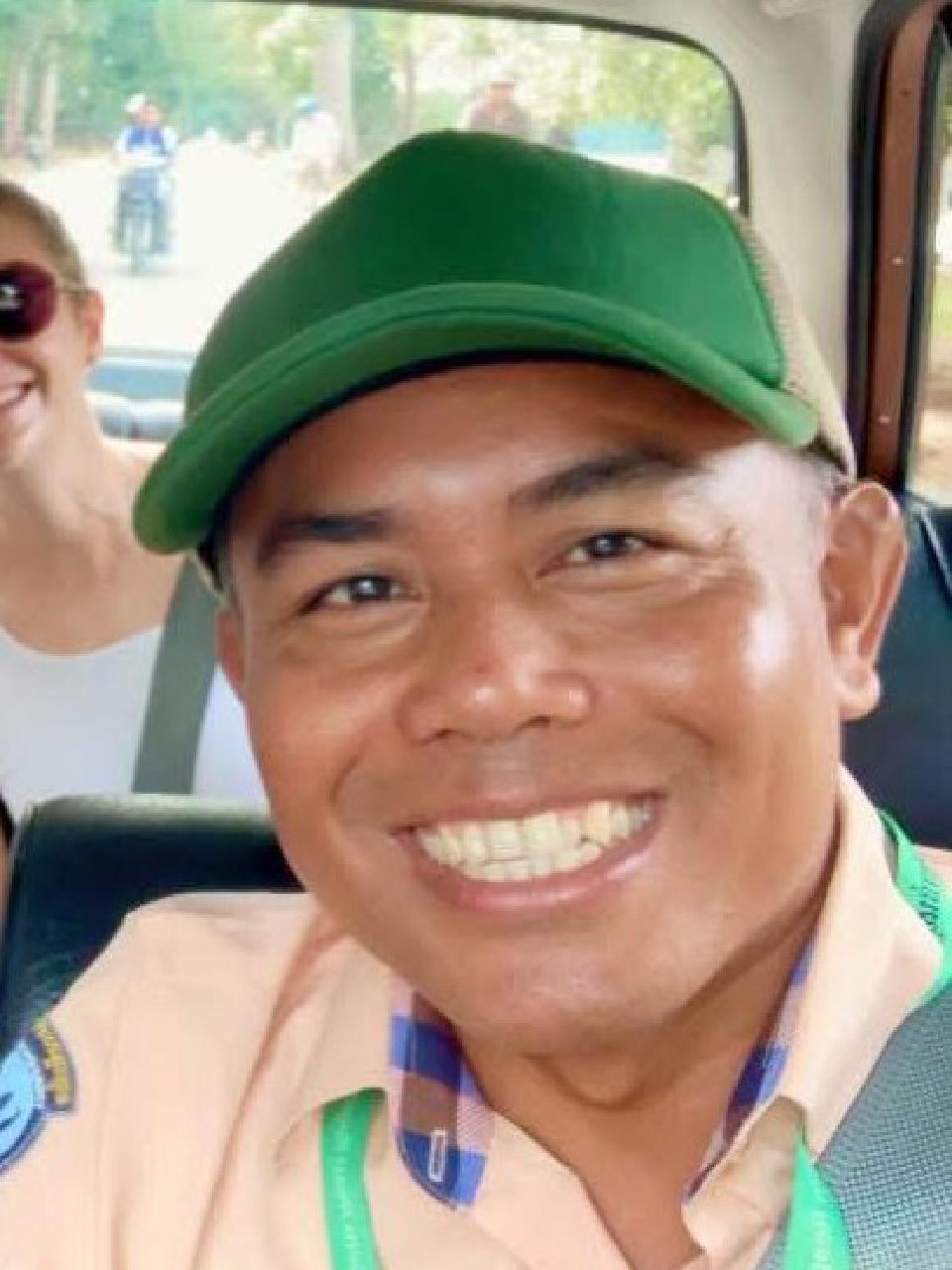 Borey, Tours with Sony guide