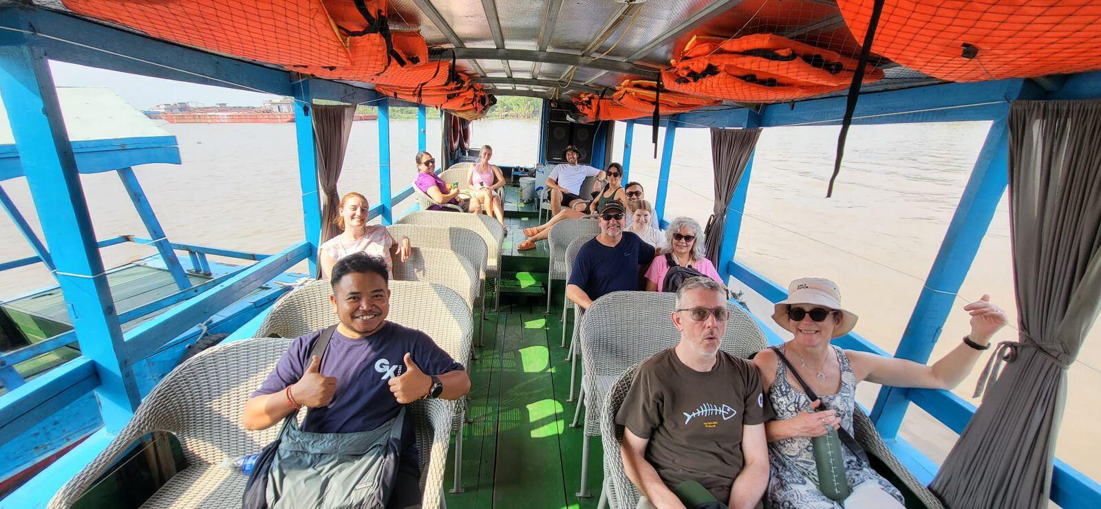 Floating Villages & Local Life